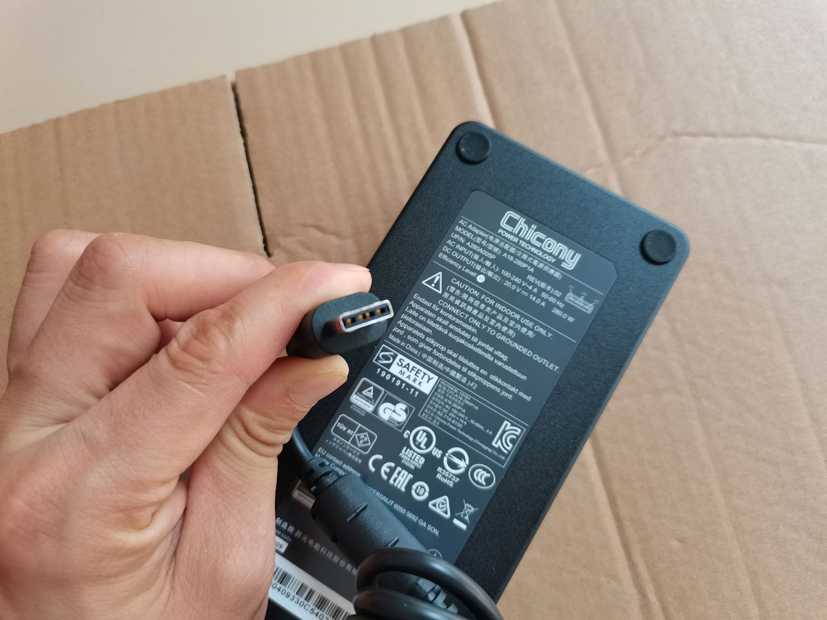NEW OEM Chicony 20V 14A 280W A - Pc Gaming Xịn 评论和价格